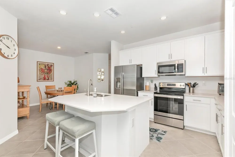 12280 WELLEN GOLF STREET #301 Venice, FL 34293