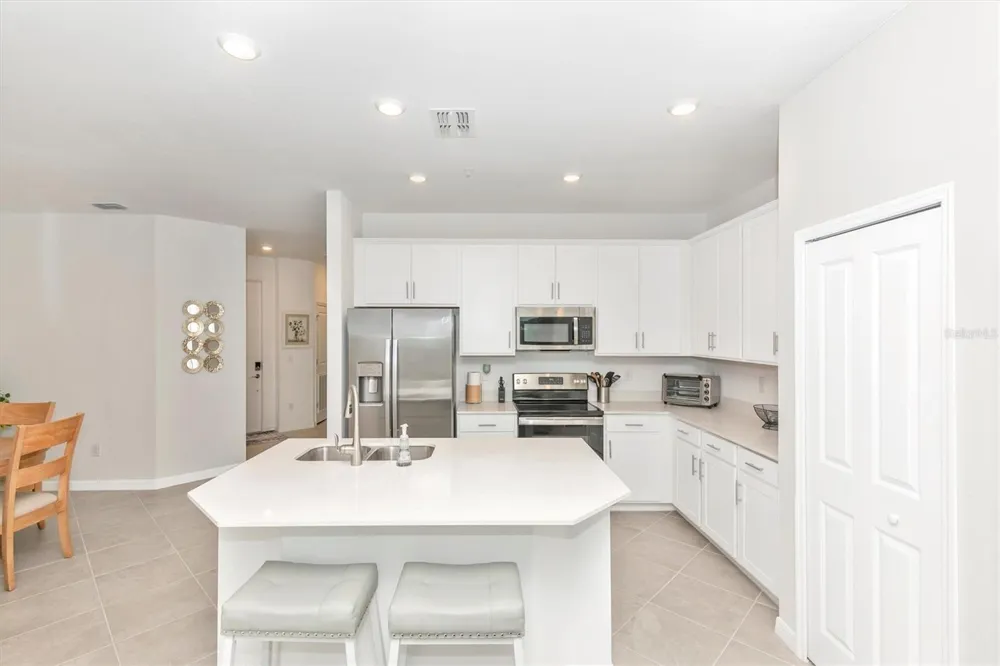 12280 WELLEN GOLF STREET #301 Venice, FL 34293