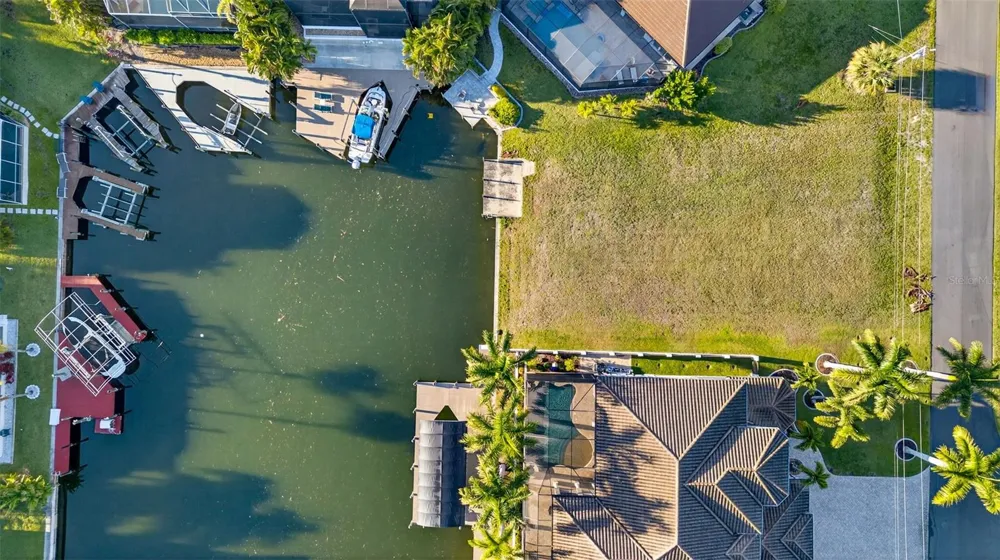 5423 SW 17TH AVENUE Cape Coral, FL 33914