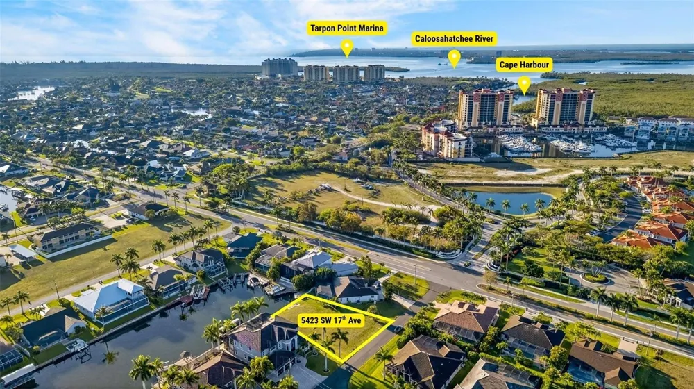 5423 SW 17TH AVENUE Cape Coral, FL 33914