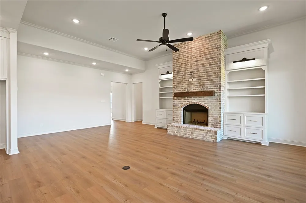 7052 Skipping Rock Path Bryan, TX 77808