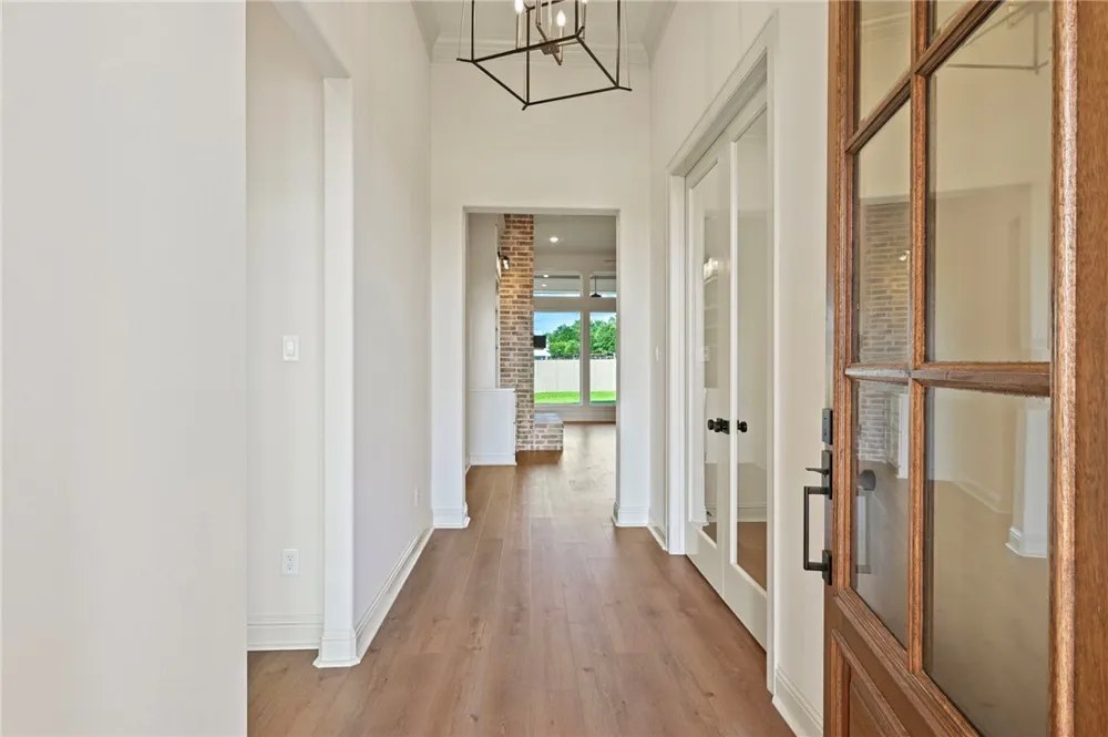 7052 Skipping Rock Path Bryan, TX 77808