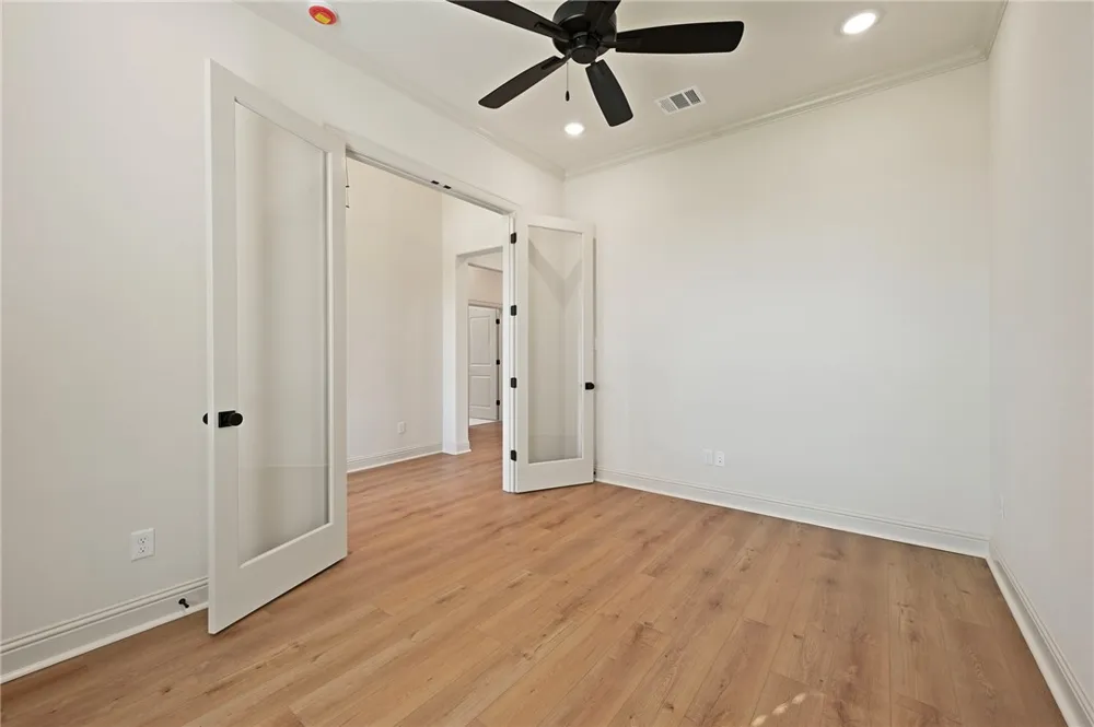 7052 Skipping Rock Path Bryan, TX 77808