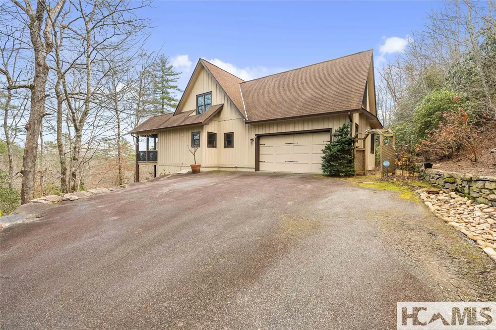 67 Rock Mountain Road Sapphire, NC 28774