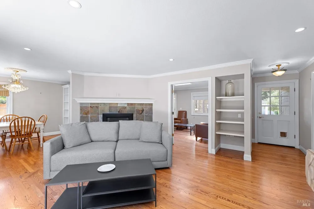 1040 Valley View Street St. Helena, CA 94574
