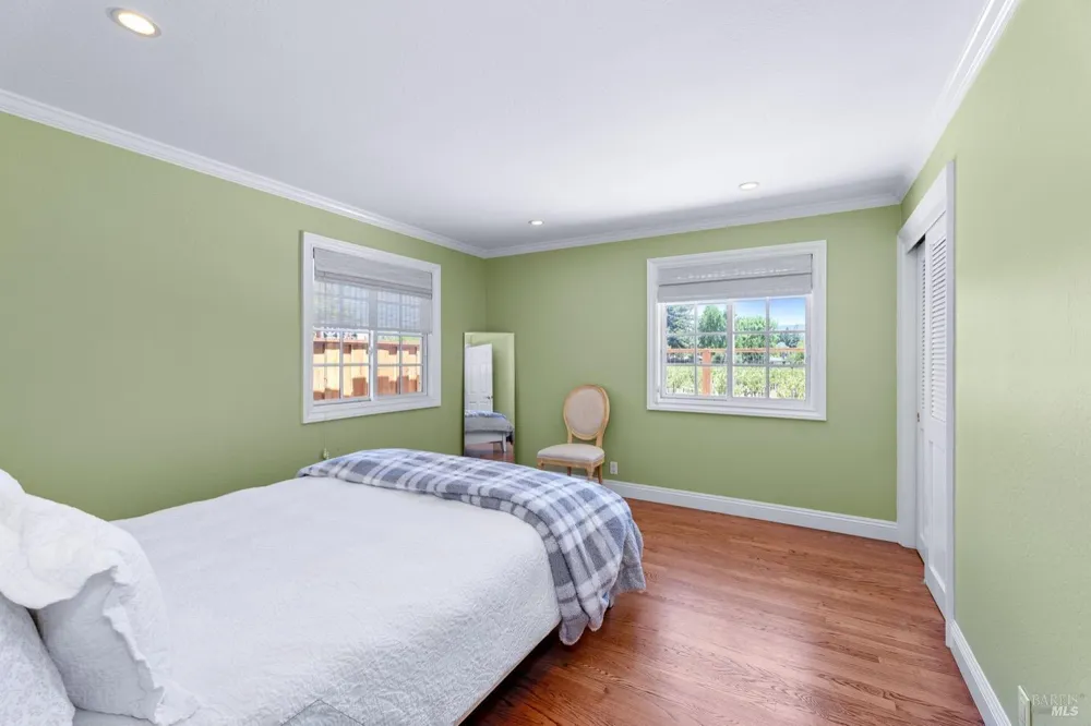 1040 Valley View Street St. Helena, CA 94574