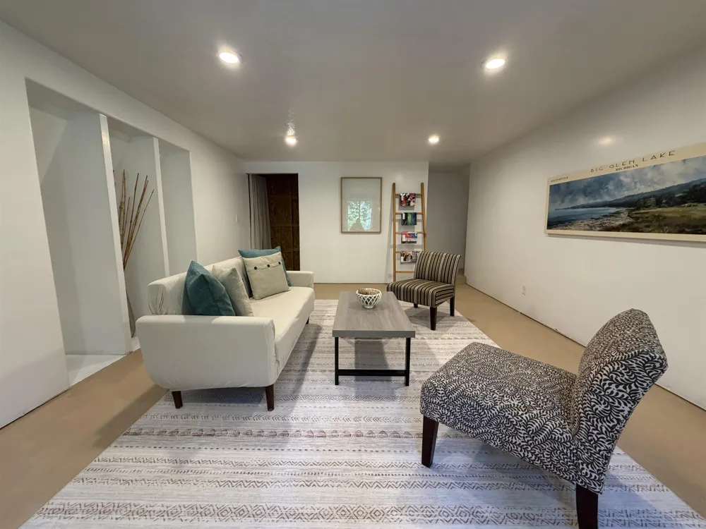 2481 S Schomberg Road Centerville Township, MI 49653