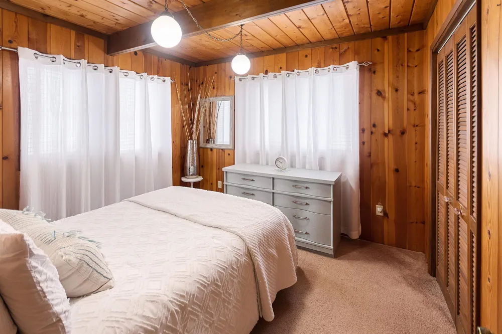 2481 S Schomberg Road Centerville Township, MI 49653