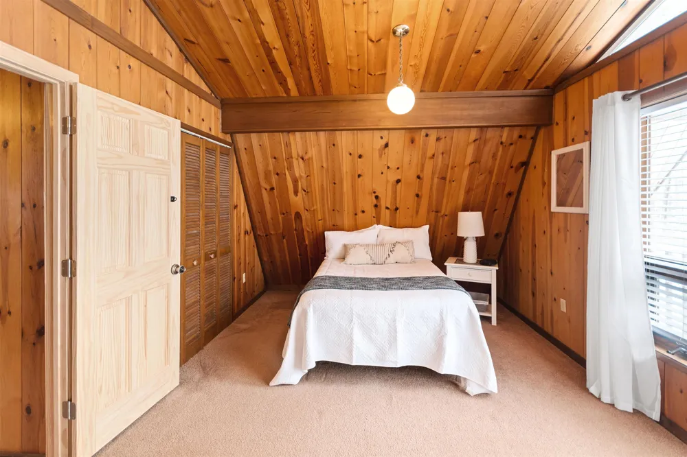 2481 S Schomberg Road Centerville Township, MI 49653