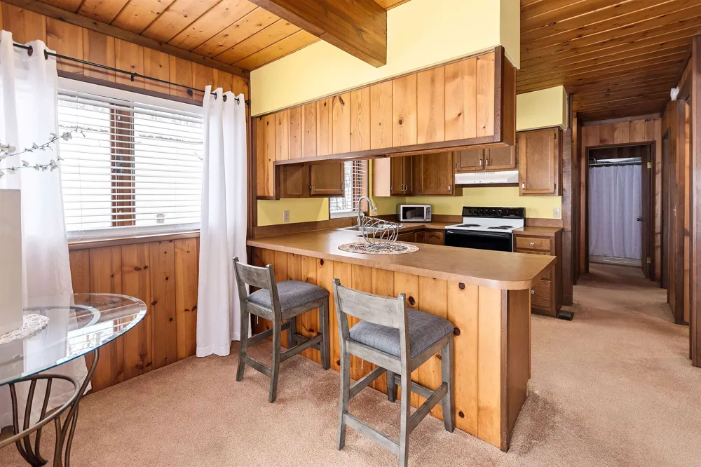 2481 S Schomberg Road Centerville Township, MI 49653