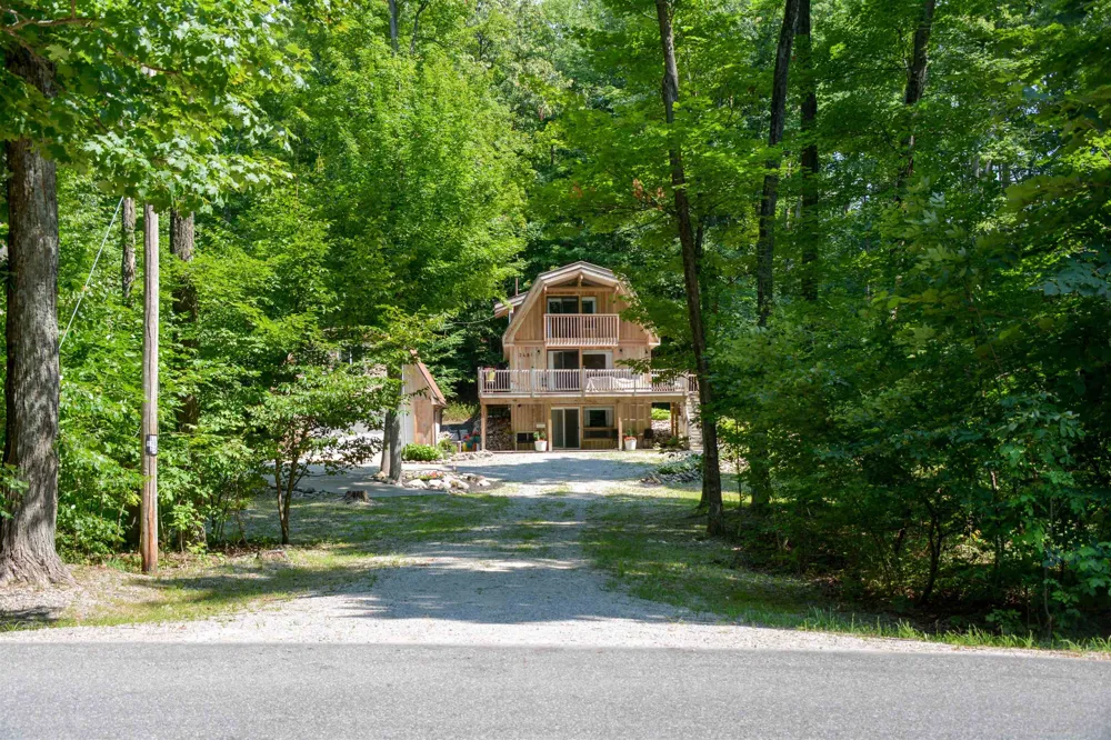 2481 S Schomberg Road Centerville Township, MI 49653