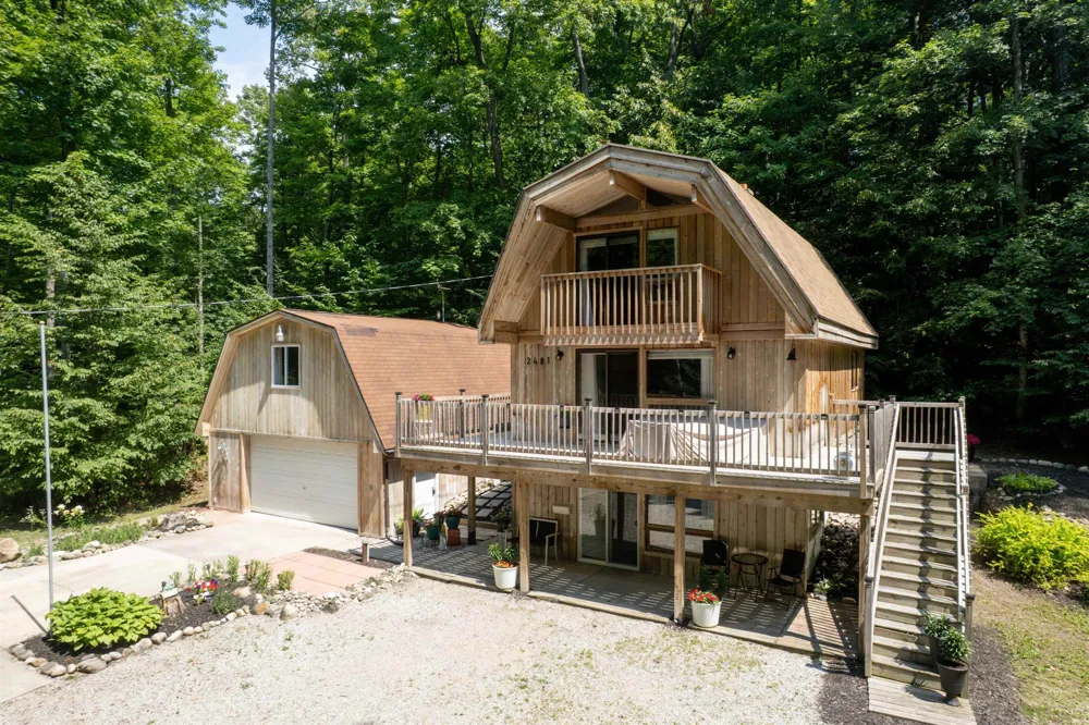 2481 S Schomberg Road Centerville Township, MI 49653
