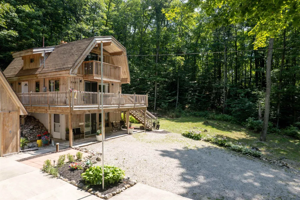 2481 S Schomberg Road Centerville Township, MI 49653