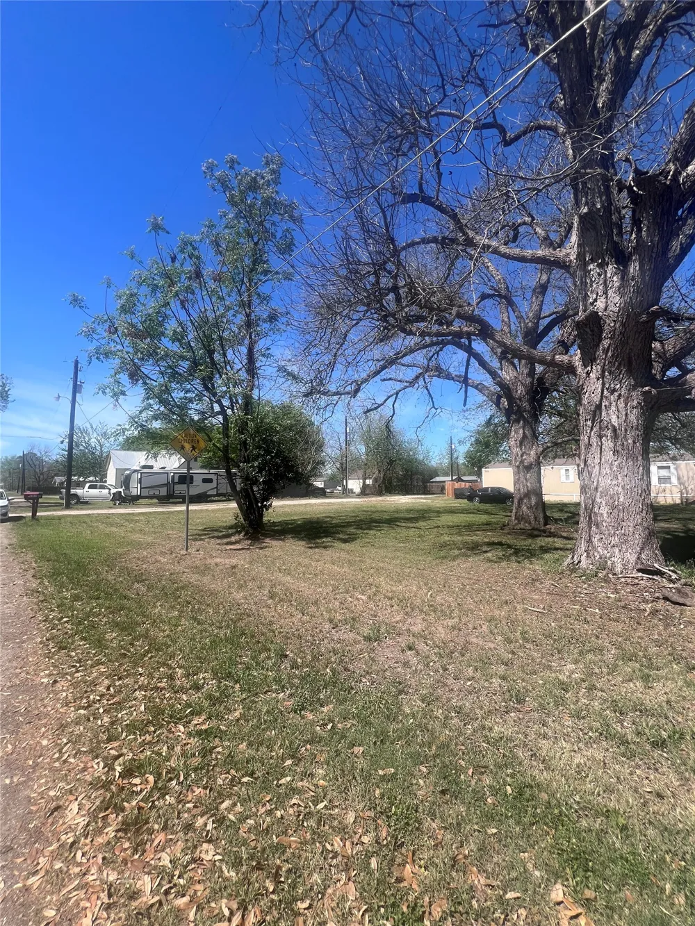 SE 2nd Street Smithville, TX 78957
