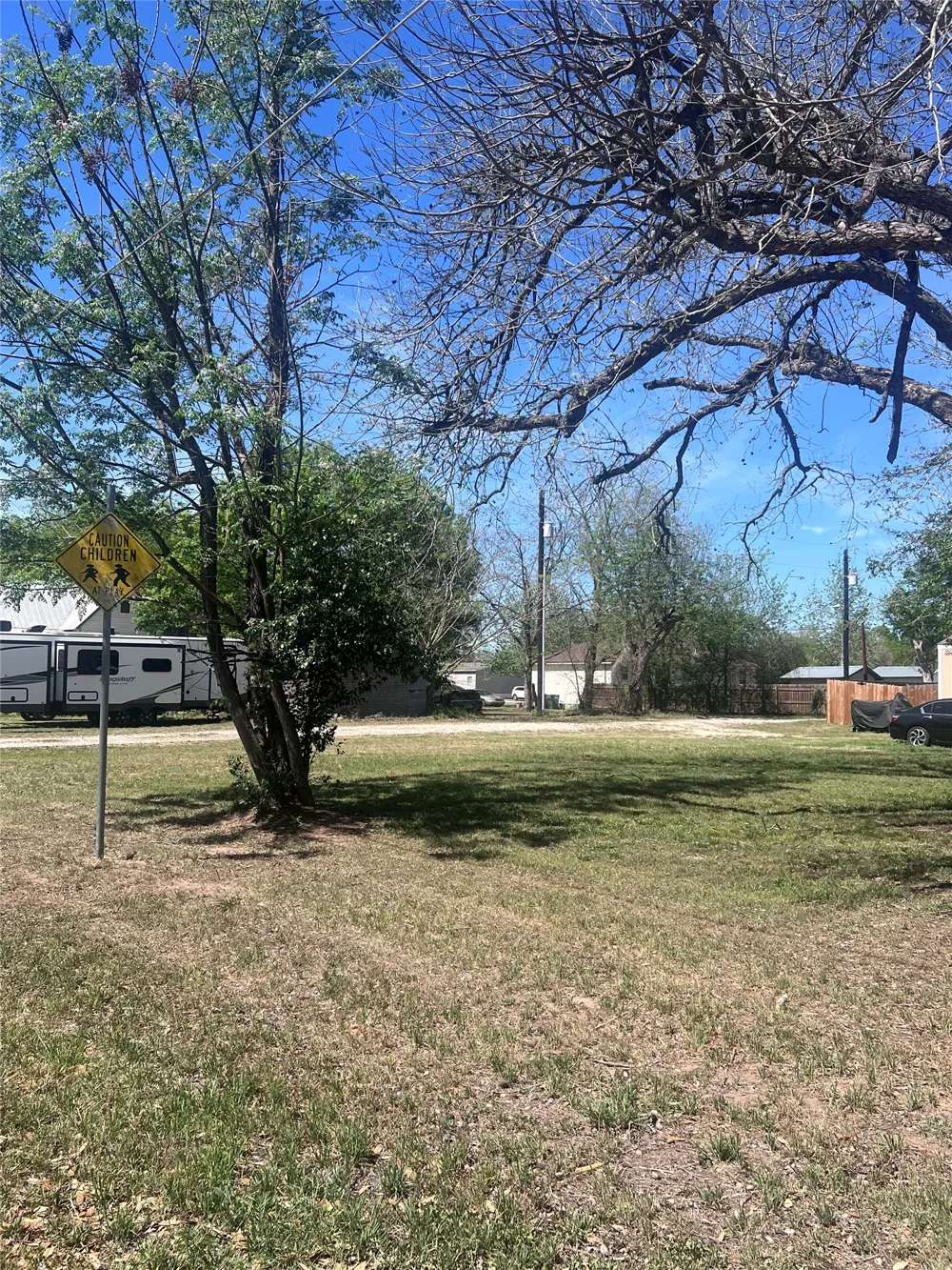 SE 2nd Street Smithville, TX 78957