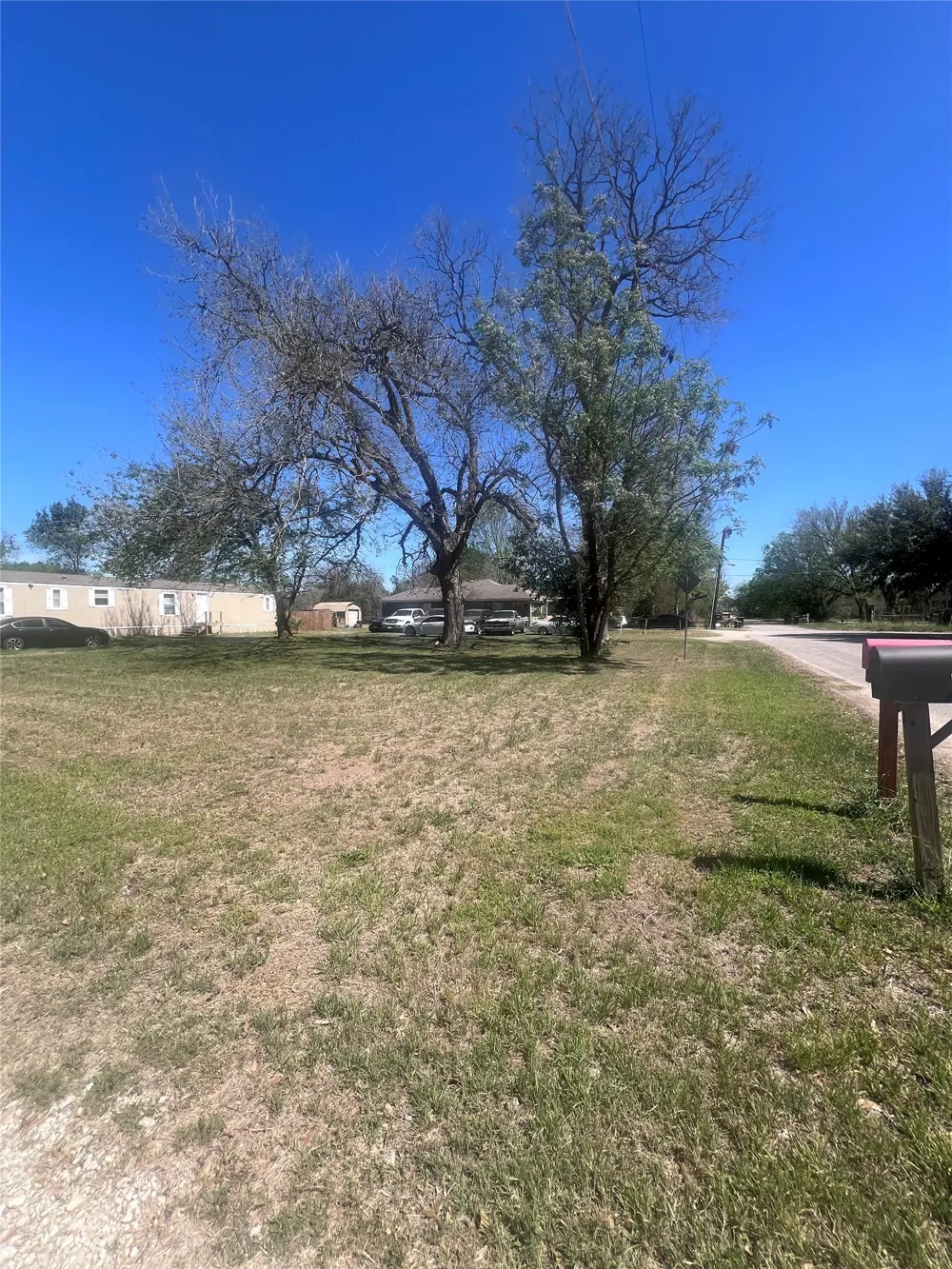 SE 2nd Street Smithville, TX 78957
