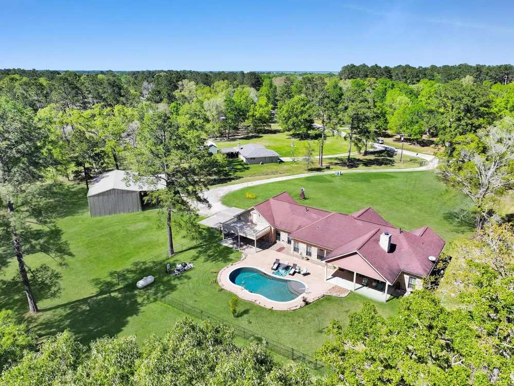 531 County Road 641 Dayton, TX 77535