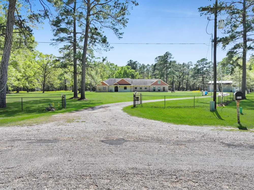 531 County Road 641 Dayton, TX 77535