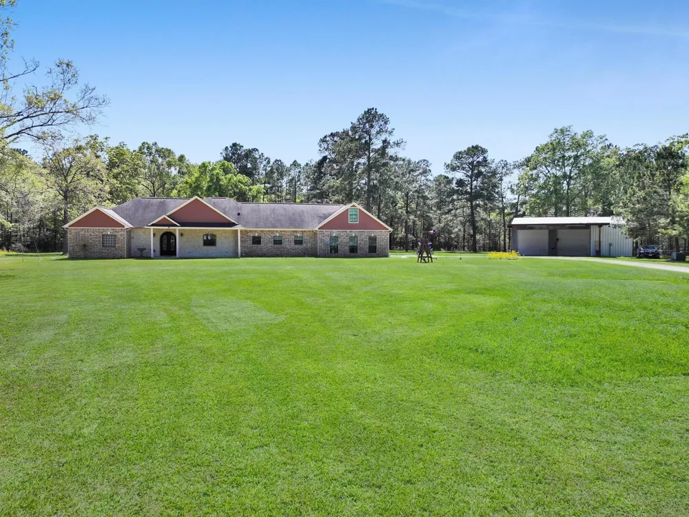 531 County Road 641 Dayton, TX 77535