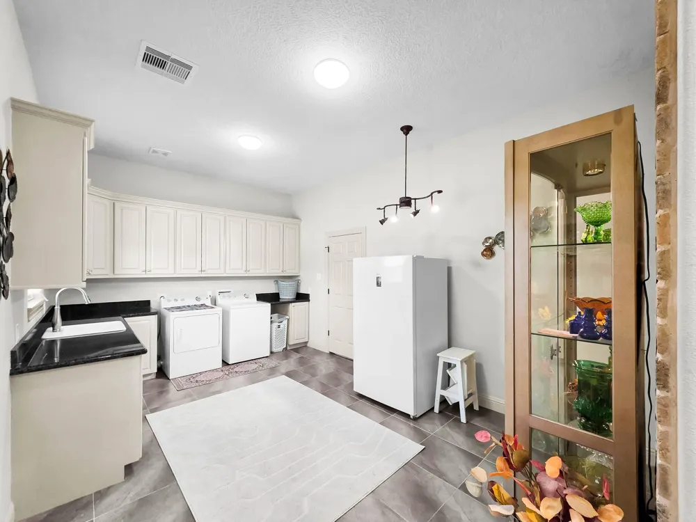 531 County Road 641 Dayton, TX 77535