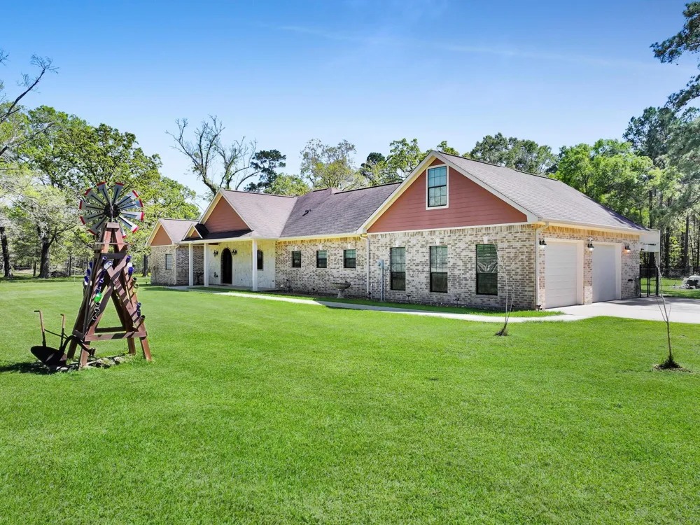 531 County Road 641 Dayton, TX 77535