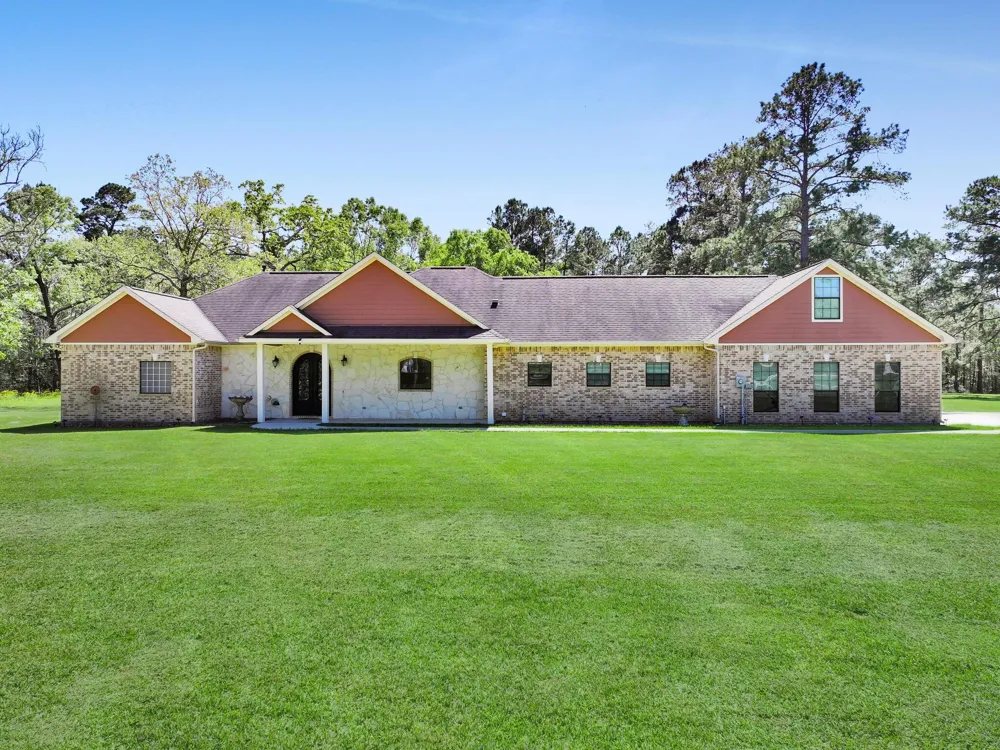 531 County Road 641 Dayton, TX 77535