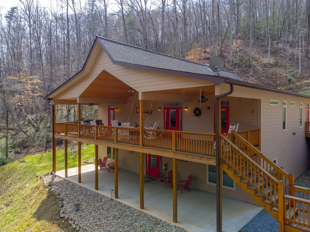 High Grove Parkway Whittier, NC 28789