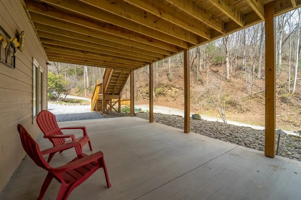 High Grove Parkway Whittier, NC 28789