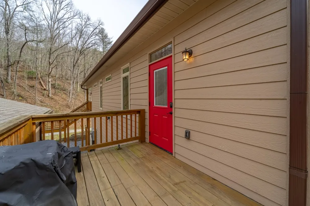 High Grove Parkway Whittier, NC 28789