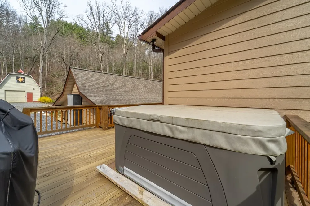 High Grove Parkway Whittier, NC 28789