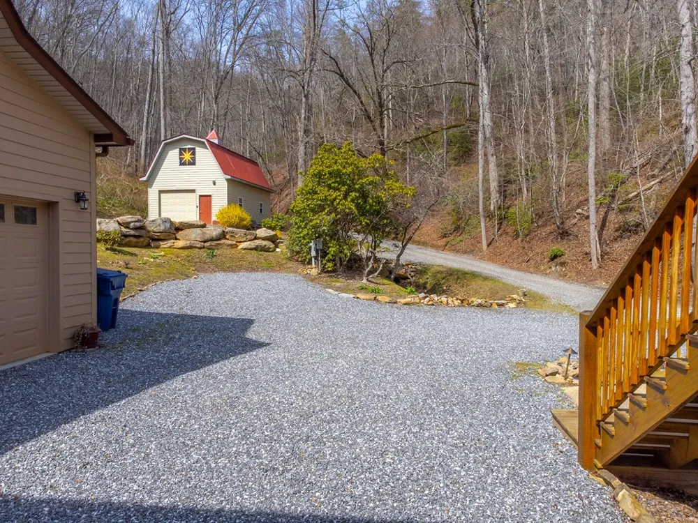 High Grove Parkway Whittier, NC 28789