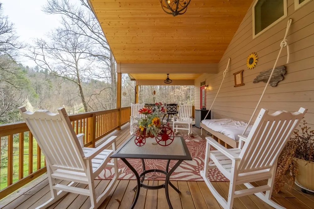 High Grove Parkway Whittier, NC 28789