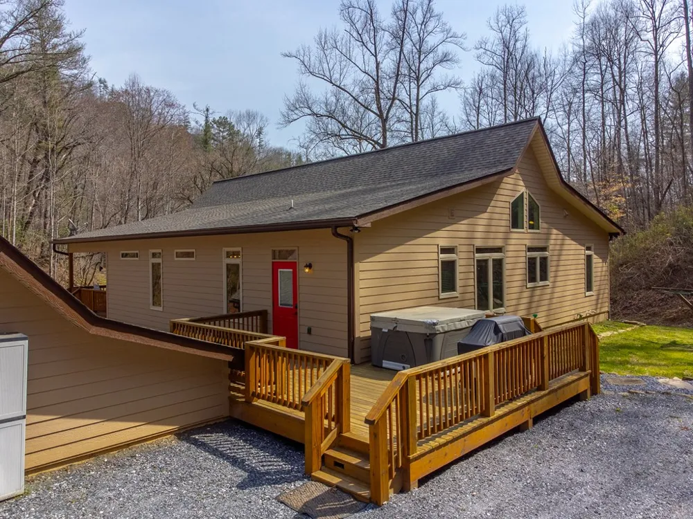High Grove Parkway Whittier, NC 28789