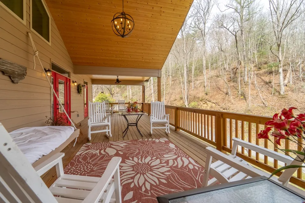 High Grove Parkway Whittier, NC 28789