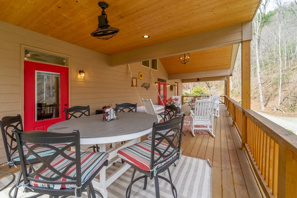 High Grove Parkway Whittier, NC 28789
