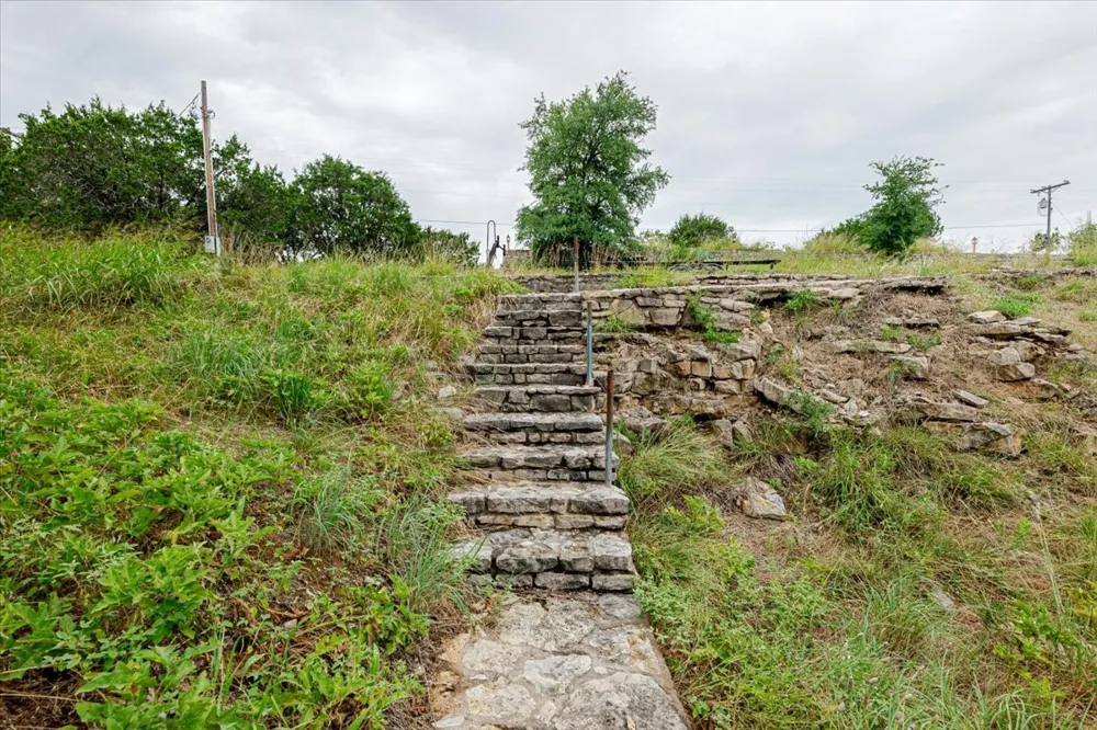 1131 Brackeen Drive Graford, TX 76449