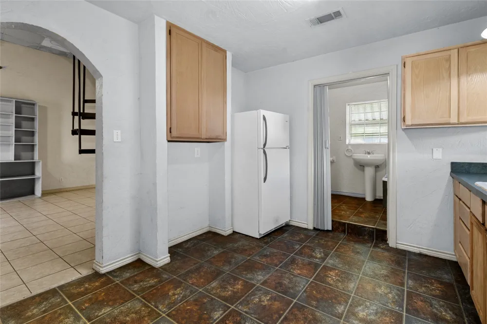 612 Poplar Street Teague, TX 75860