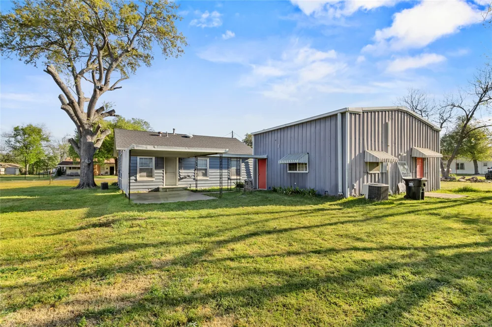 612 Poplar Street Teague, TX 75860