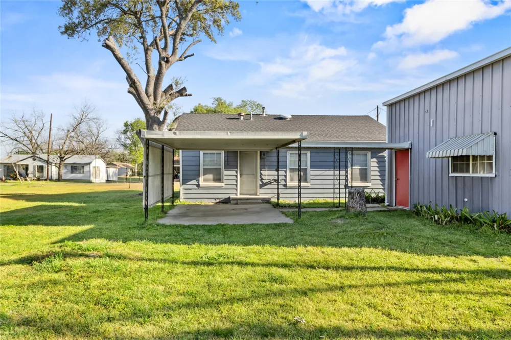 612 Poplar Street Teague, TX 75860