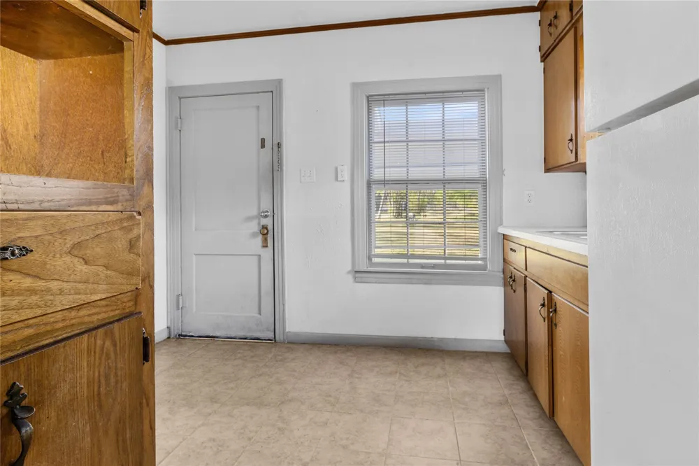 612 Poplar Street Teague, TX 75860