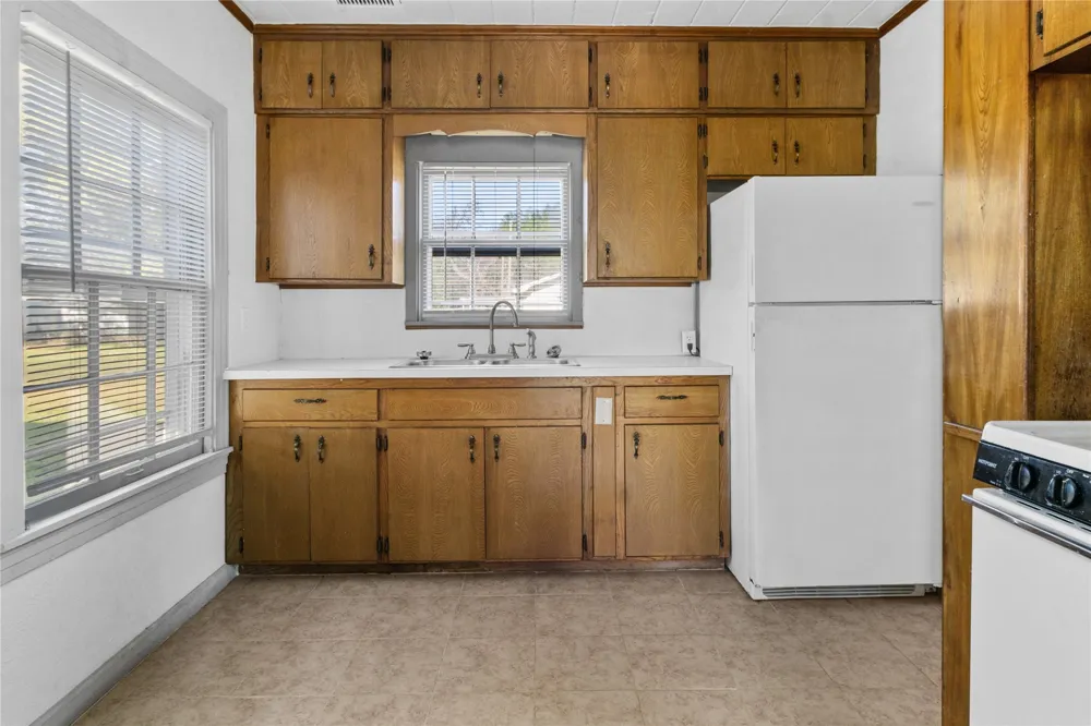 612 Poplar Street Teague, TX 75860