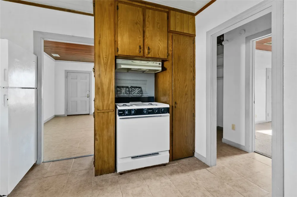 612 Poplar Street Teague, TX 75860
