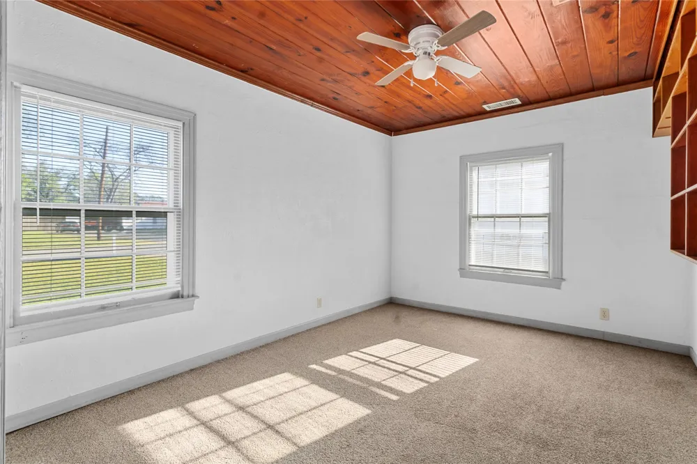 612 Poplar Street Teague, TX 75860