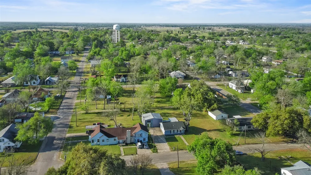 612 Poplar Street Teague, TX 75860