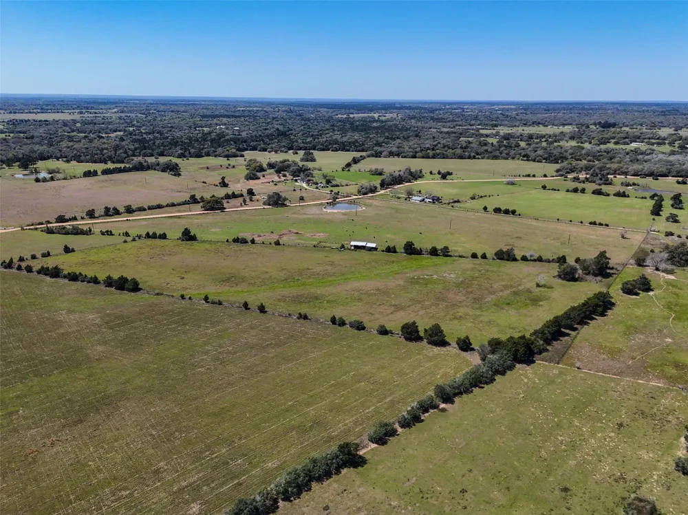 1 Reitz Quinn Road Cat Spring, TX 78933