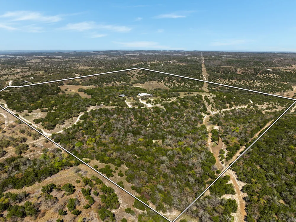 1716 Sanctuary Lane Blanco, TX 78606
