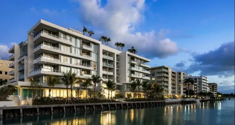 9540 W Bay Harbor Dr #301