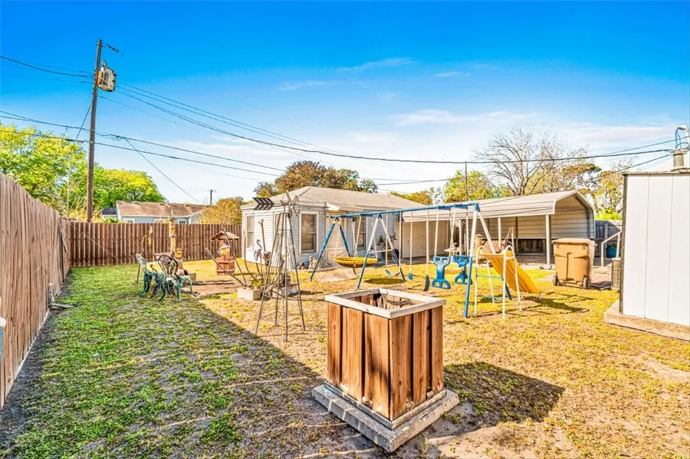 417 Fairmont Drive Corpus Christi, TX 78408