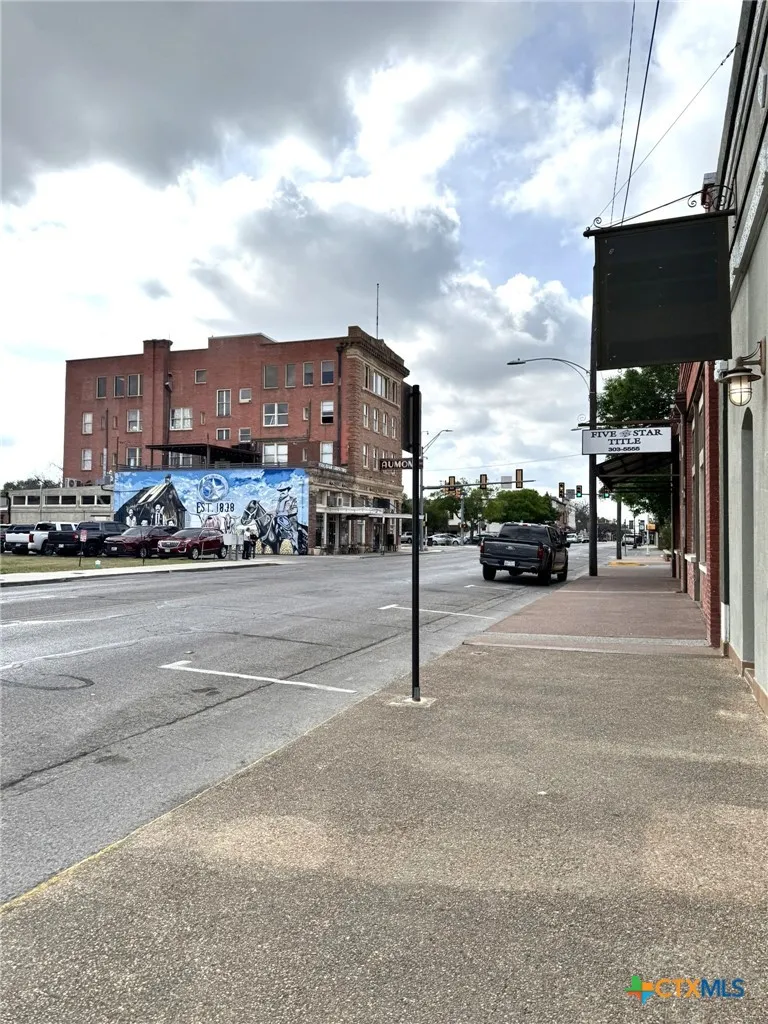 103 W Walnut Street #A Seguin, TX 78155