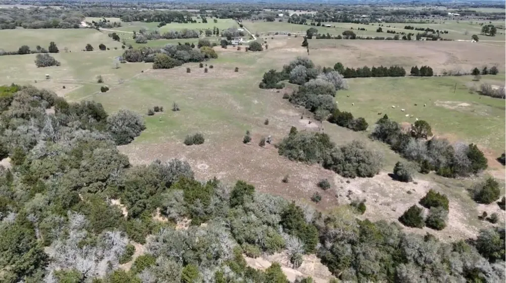 2 Reitz Quinn Road Cat Spring, TX 78933